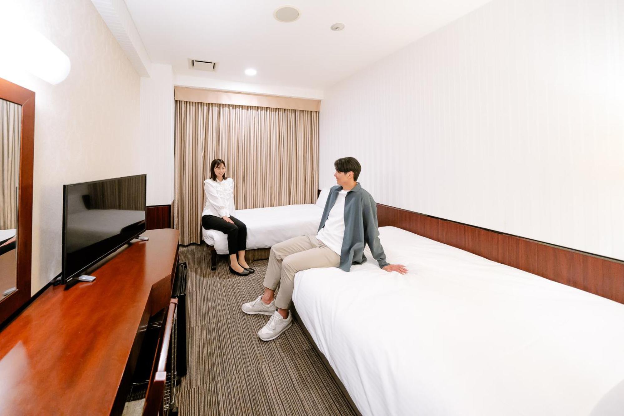 Hotel Hillarys Ōsaka Zimmer foto